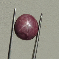 Naturāls rubīns ar zvaigznes efektu 20,4 karāti